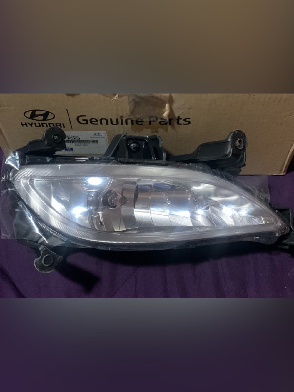 2011-2013 Hyundai Sonata fog light assembly.  Drivers side OEM